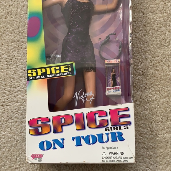 Vintage 1998 New in the Box Posh Spice Girls On Tour - Picture 3 of 16
